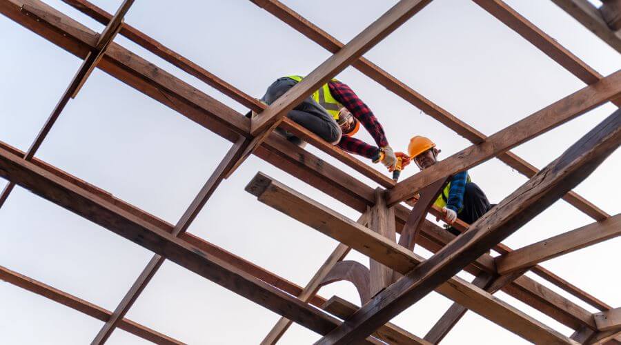 Expert top industrial roofings services in La Rose, IL